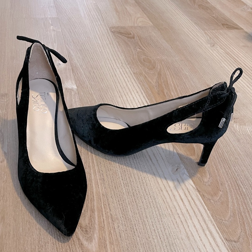 Womens Franco Sarto Black velvet heel sz8